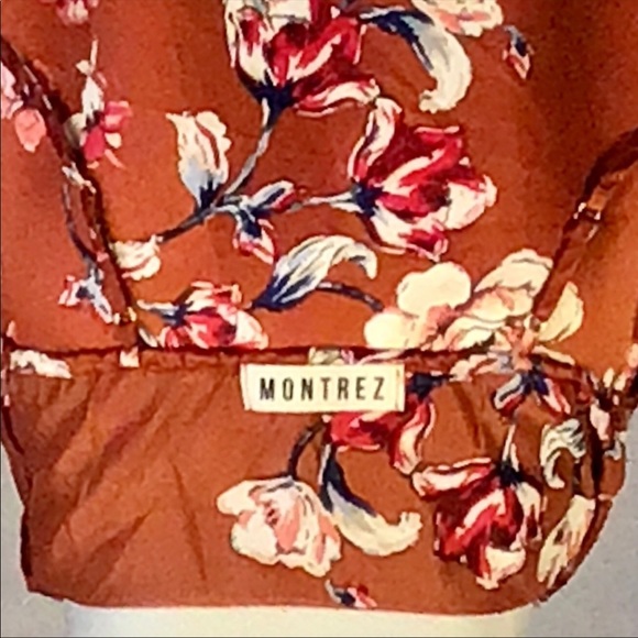 Montrez Silky Wrap Dress - Picture 6 of 6